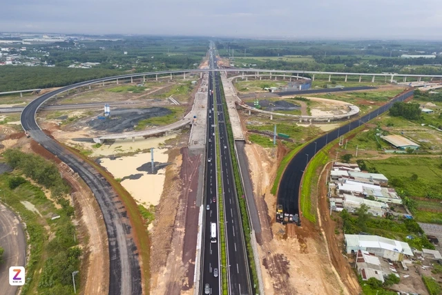 Cao tốc Biên Hòa - Vũng Tàu có chiều dài gần 54 km, quy mô 4-6 làn xe